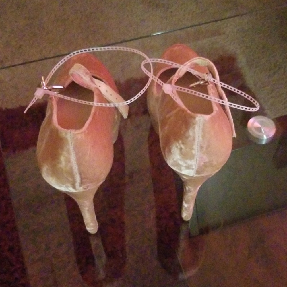 Shoes - Picture 2 of 3